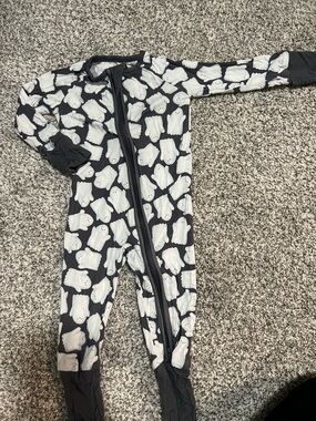 Black and White Ghost-Print Kids Footie Pajamas - Zip Front